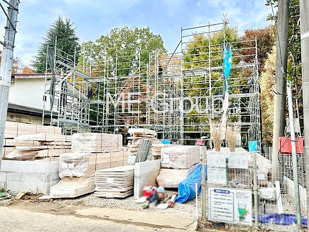 【現地外観写真】溢れる陽光でご家族の笑顔も輝く