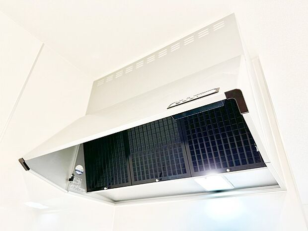 【レンジフード】基本的なお手入れはフィルターのみ！お手入れのしやすさも魅力です。