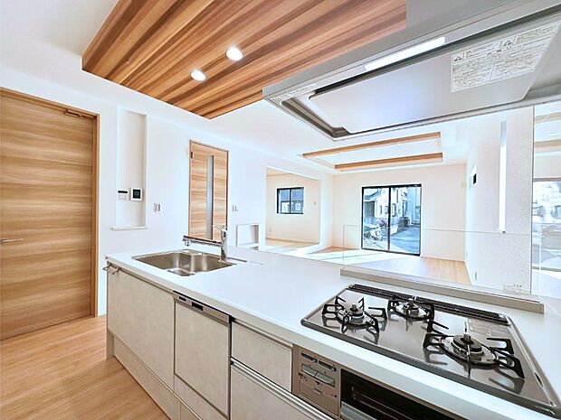 【キッチン】お料理を効率的に、楽しく！システムキッチン  