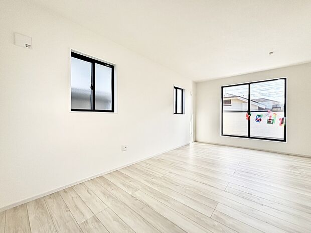 【洋室】バルコニーが開放感をプラスしてくれる洋室