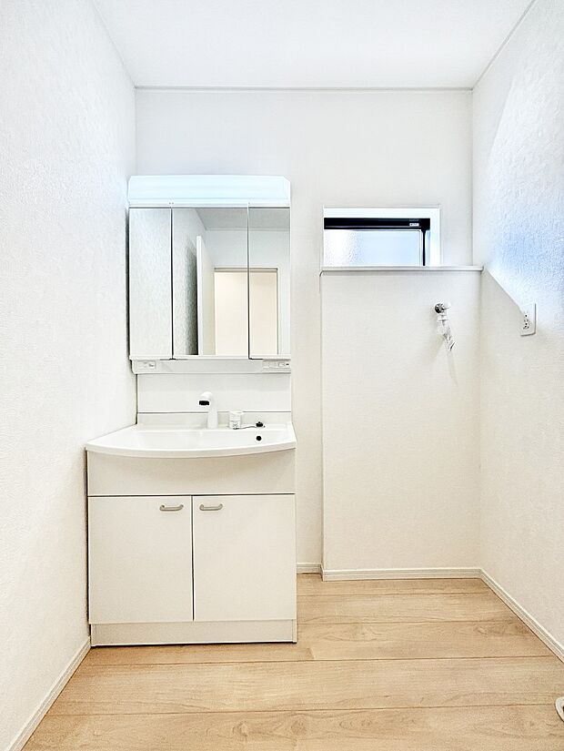 【洗面台・洗面所】収納力と機能性に優れた洗面化粧台