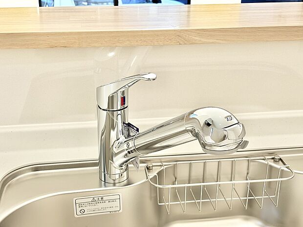 【浄水器】いつでも清潔なおいしいお水を。一つの水栓で水道水と浄水を使い分け。