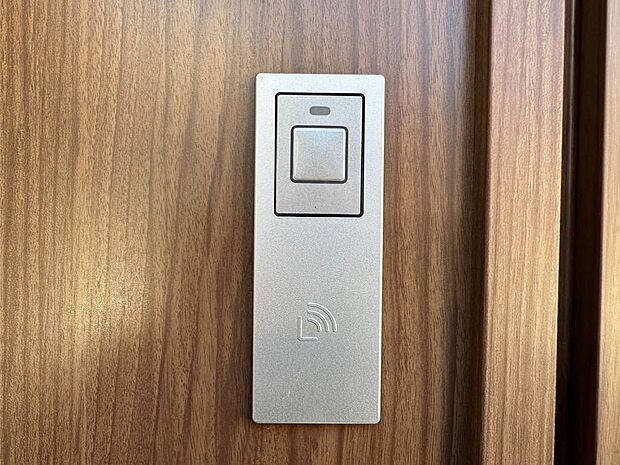 【その他現地】スマートに開錠できる電子キー  