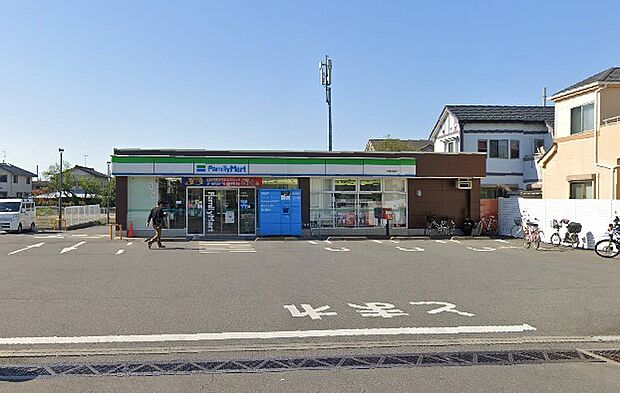 ファミリーマート 川越寺尾店（約700m）