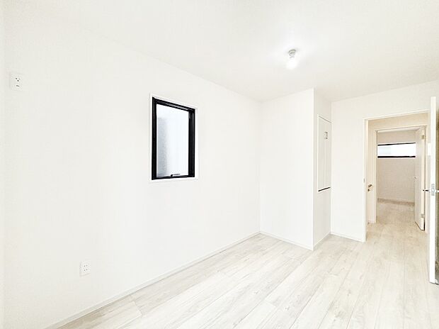 【洋室】自分だけのスペース、どんなお部屋にするかとっても楽しみですね！ 