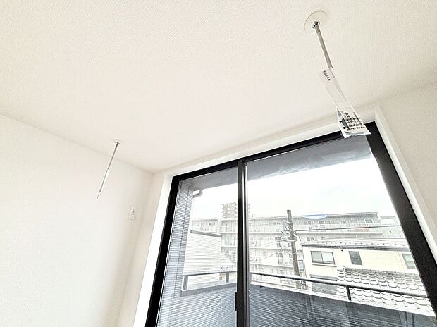 【室内物干し】室内物干しポール。梅雨や花粉の時期に大活躍します。  