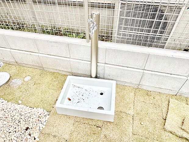 【その他現地】ガーデニングやお掃除に便利な外水栓