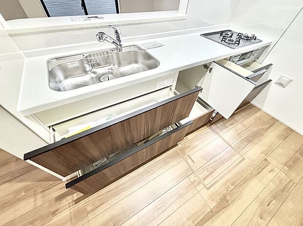 【スライド収納】使いやすさを優先したスライド式収納タイプ！