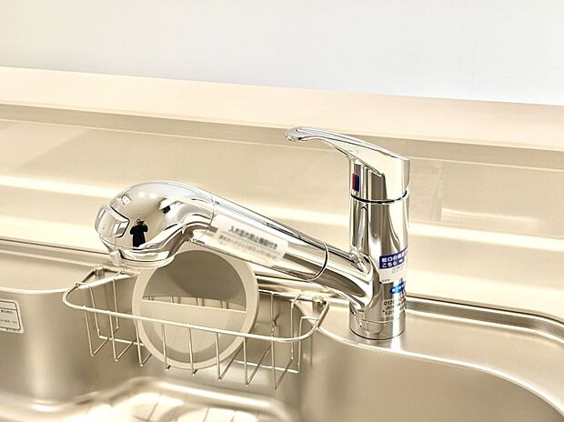 【浄水器】いつでも清潔なおいしいお水を。一つの水栓で水道水と浄水を使い分け。