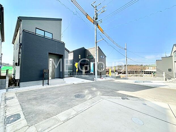 【現地外観写真】溢れる陽光でご家族の笑顔も輝く