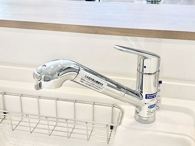 【浄水器】いつでも清潔なおいしいお水を。一つの水栓で水道水と浄水を使い分け。