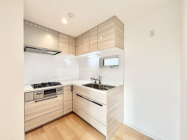 【キッチン】毎日使うキッチンだから、使いやすさ＆お手入れのしやすさにこだわりました。 