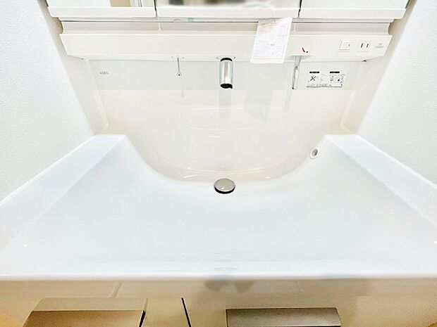 【ハンドシャワー水栓】ハンドシャワー付き！使いやすい洗面台。