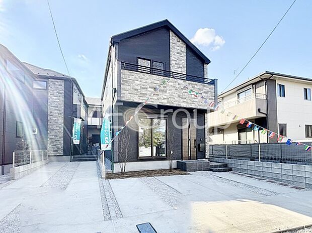 【現地外観写真】たっぷりの陽光と心地よい風が舞い込む住まい