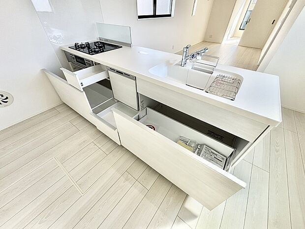 【スライド収納】使いやすさを優先したスライド式収納タイプ！