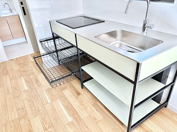 【スライド収納】使いやすさを優先したスライド式収納タイプ！