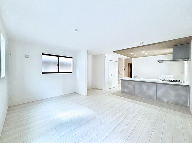 【リビングダイニング】広々ＬＤＫは家族みんなの快適空間！家族のつながりを強くする大事なスペース