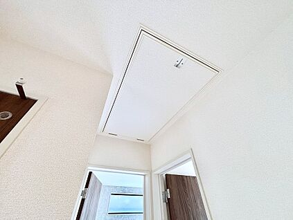 小屋裏収納