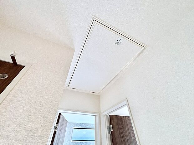 【小屋裏収納】収納ほかにもアイデア次第で快適空間に大変身!