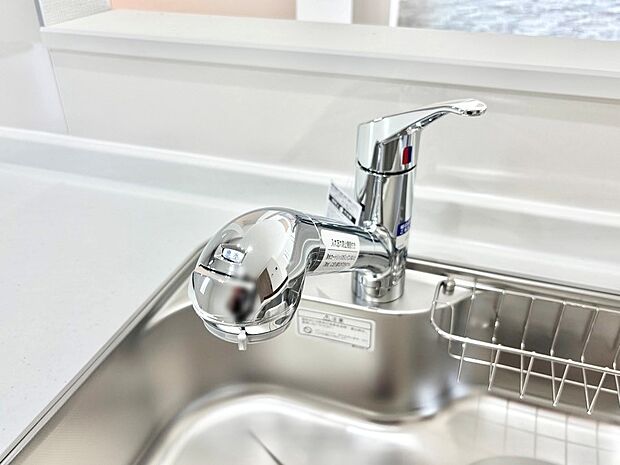 【蛇口一体型浄水器】浄水器一体型のキッチンで洗い物用・料理用と切り替え簡単！
