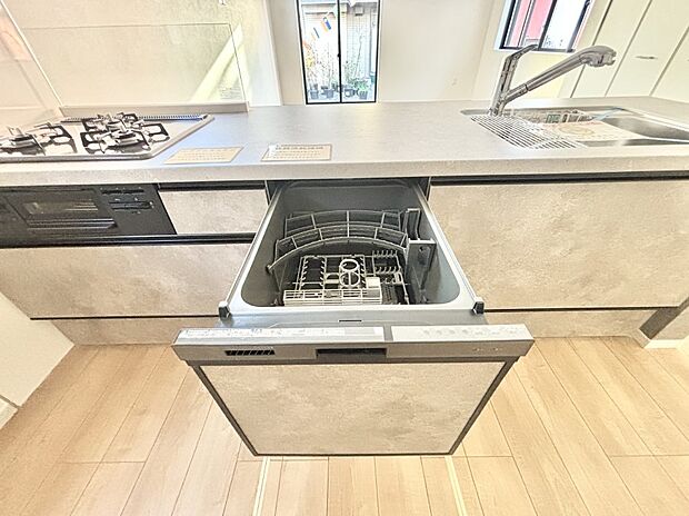 【食洗機】面倒なお片づけは食洗機にお任せ!家事の負担が減って、時間にも気持ちにもゆとりができます。