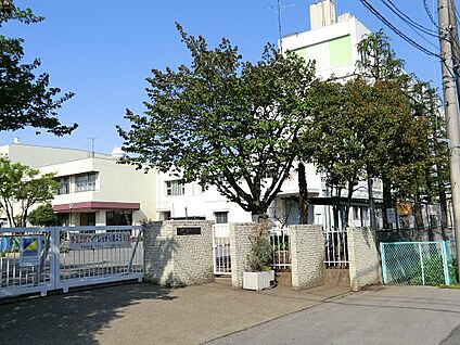 川口市立在家小学校 350m