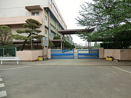 川越市立霞ケ関東中学校 1800m(23分)