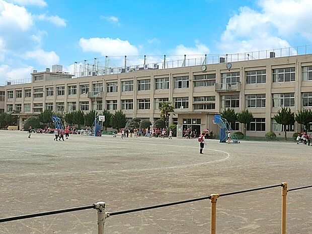 川越市立霞ケ関小学校(約600m)