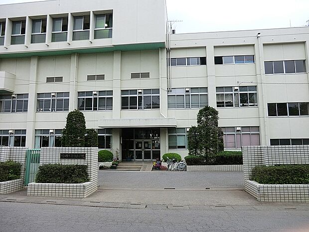 川口市立神根中学校（約2,400m）