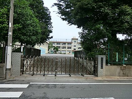 練馬区立北町西小学校 500m