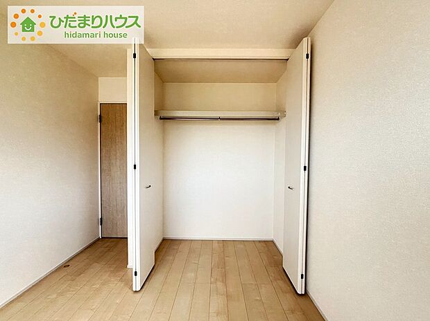 【子供部屋】ハンガーパイプ付でお洋服の出し入れもラクラクです!