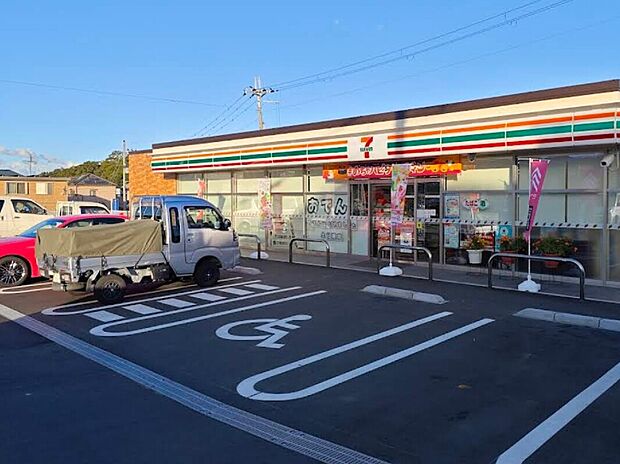 セブンイレブン 岬町淡輪中店(約640m)