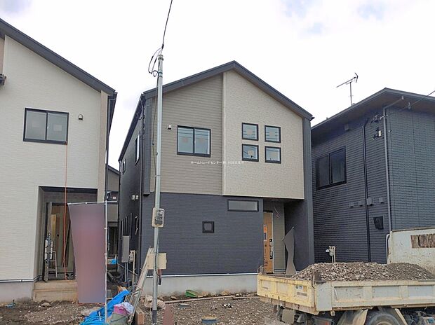 住宅性能評価で耐震等級3(最高等級)を取得!お客様を守る大切な住宅だからこそ、第三者の検査を受けて安心して住んでいただける住宅をご案内させて頂きます。その頑丈さを、ぜひ現地にてご体感くださいませ。