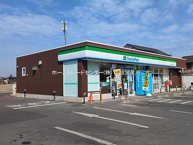 ファミリーマート川越寺尾店（約613m）