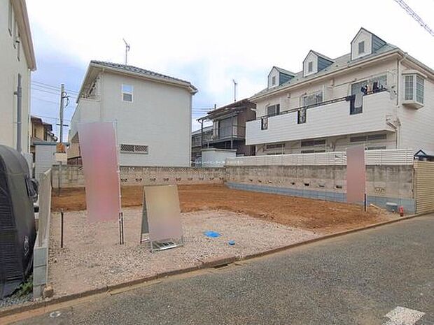 【現地外観写真】住宅性能評価で耐震等級3(最高等級)を取得!お客様を守る大切な住宅だからこそ、第三者の検査を受けて安心して住んでいただける住宅をご案内させて頂きます。その頑丈さを、ぜひ現地にてご体感くださいませ。