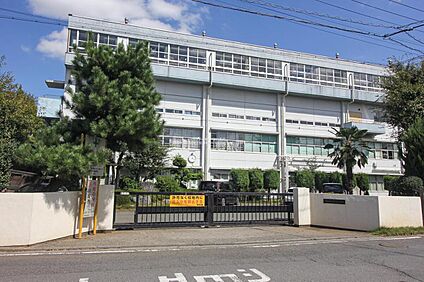 川越市立寺尾中学校 400ｍ(徒歩5分)