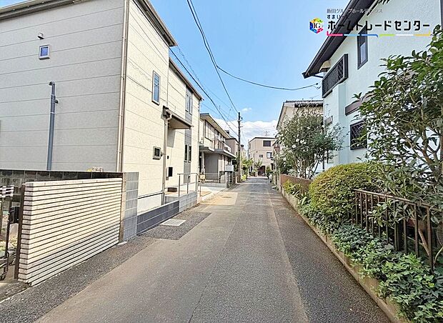 【前面道路含む現地写真】土日のご予約はもちろん、平日やお仕事のお時間に合わせての夜間のご案内も実施しています。まずはお客様のご都合をお伺いさせて頂き、それに合う形で物件のご紹介をさせていただきます。
