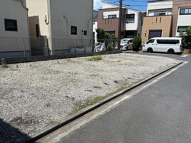 【現地外観写真】住宅性能評価で耐震等級3(最高等級)を取得!お客様を守る大切な住宅だからこそ、第三者の検査を受けて安心して住んでいただける住宅をご案内させて頂きます。その頑丈さを、ぜひ現地にてご体感くださいませ。