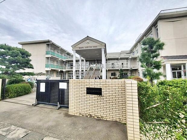 坂戸市立若宮中学校(約2,000m)