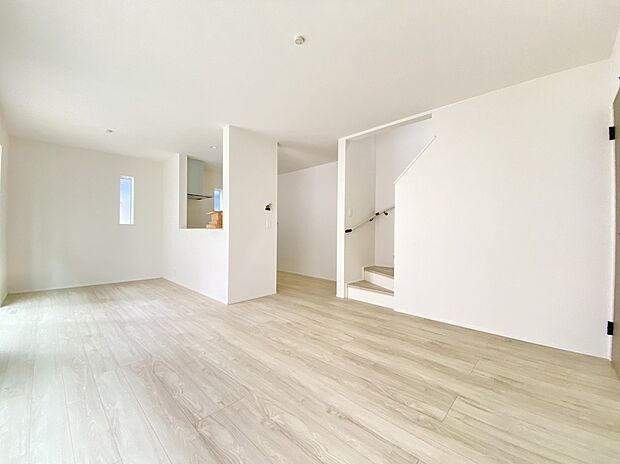 2号棟 家族団らんスペースのリビングは約16.0帖