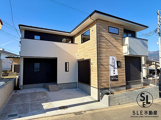 広々とした約20.5帖のLDKと2箇所のWICを含む全居室収納を完備した4LDK新築戸建