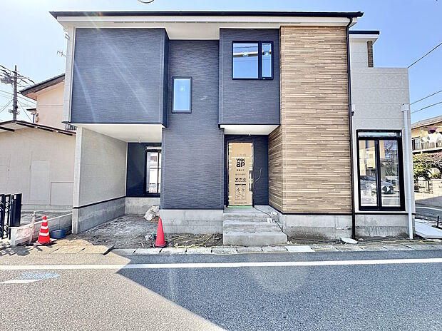 【外観】2号棟 通勤通学に便利なJR東海道本線「平塚」駅徒歩18分の立地。2026/03/01時点