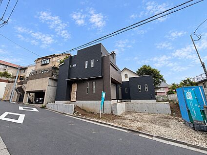 広々した前面道路