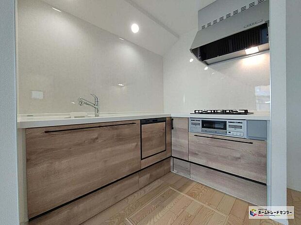 【３号棟】空間を無駄なく使える壁付けタイプのキッチン♪