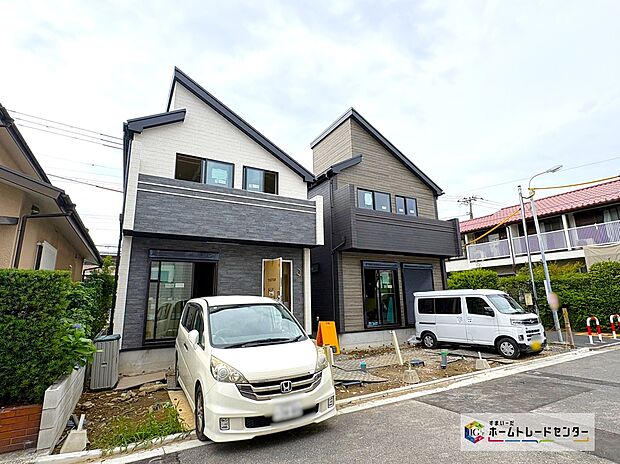 ≪区画図≫
周辺は閑静な住宅地☆カースペース付♪
小中学校まで徒歩8分以内◎スーパー、ドラッグストアなど併設のライフガーデンまで徒歩3分で日々のお買い物にも便利な住環境です♪