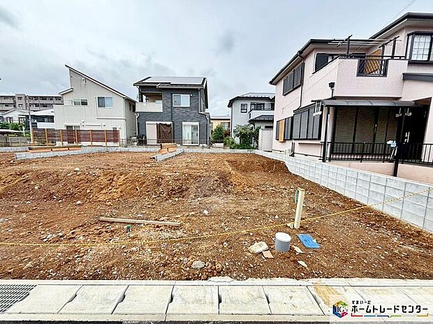 一戸建ての大きなメリットは、「自分の土地」を自由に使えること。好きなペットが飼えるほか、ガーデニングやDIY、車やバイクの手入れなど様々な趣味を楽しめます♪