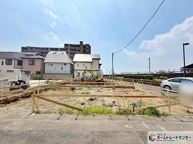 【現地外観写真】
平日・お仕事帰りなど、いつでもご案内致します!お気軽にお問い合わせ下さい♪