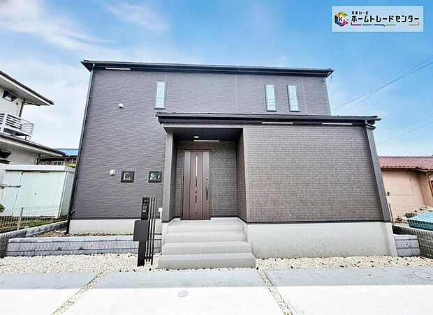 【現地外観写真】
休日にご家族揃ってご見学はいかがでしょうか♪実際の現地を見てみると図面などではわからない、新たな発見もあります!まずは、お気軽にお問い合わせください♪