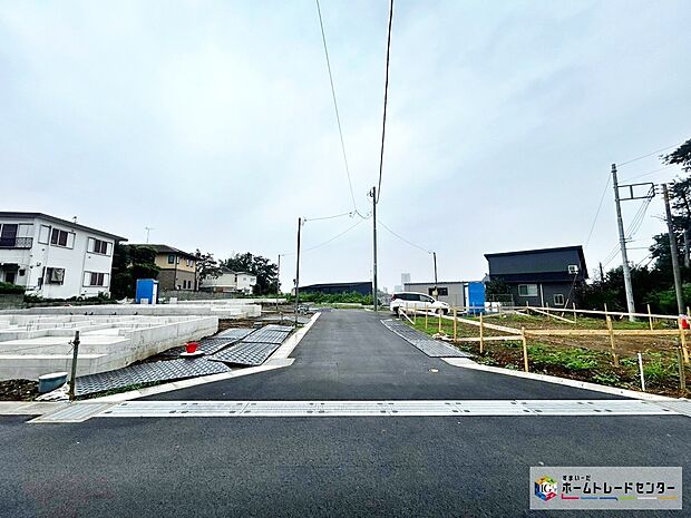 休日にご家族揃ってご見学はいかがでしょうか♪実際の現地を見てみると図面などではわからない、新たな発見もありますのでまずはお気軽にお問い合わせください♪