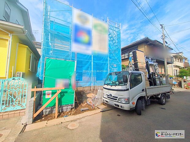 【現地外観写真】資料送付・ご見学即対応!建物完成しておりますので、室内ご内覧いただけます♪ご不明点等、スタッフがしっかりと説明させていただきますので、安心して現地をご覧ください♪